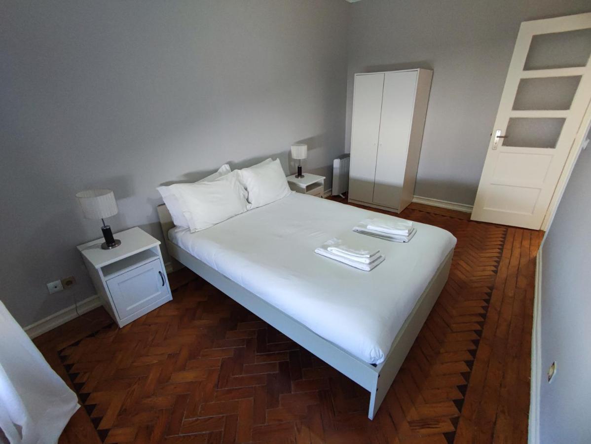 Lisbon Traditional T2 With Balcony In Damaia, Lisbon 아마도라 외부 사진