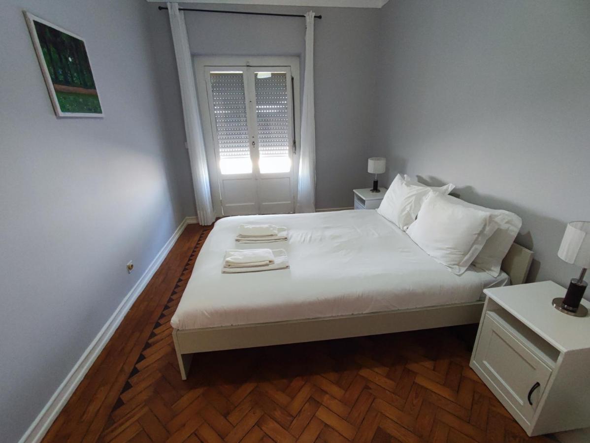 Lisbon Traditional T2 With Balcony In Damaia, Lisbon 아마도라 외부 사진