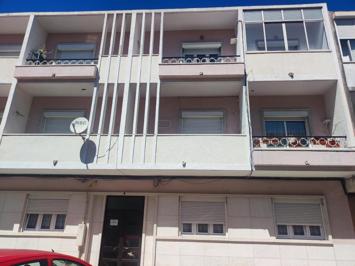 Lisbon Traditional T2 With Balcony In Damaia, Lisbon 아마도라 외부 사진
